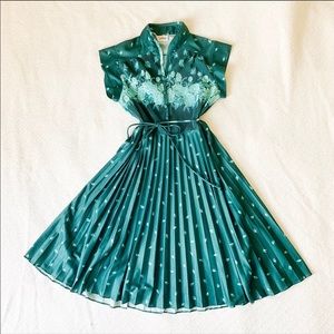 Vintage 60s Midi Pinup House Dress Small/Medium